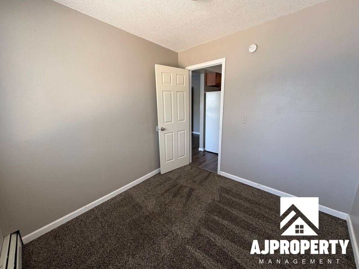 Apartment for rent at 3309 S Elmwood Ave, Sioux Falls, SD 57105