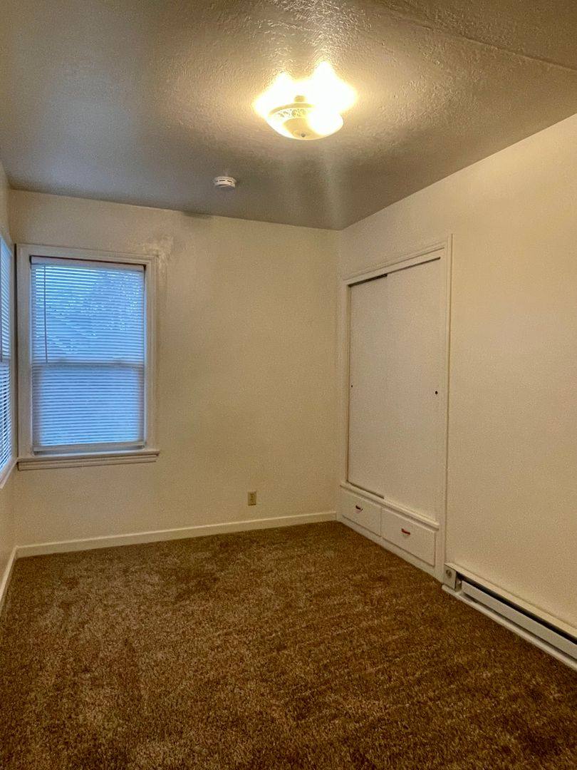 Apartment for rent at 1538 W St, Redding, CA 96001