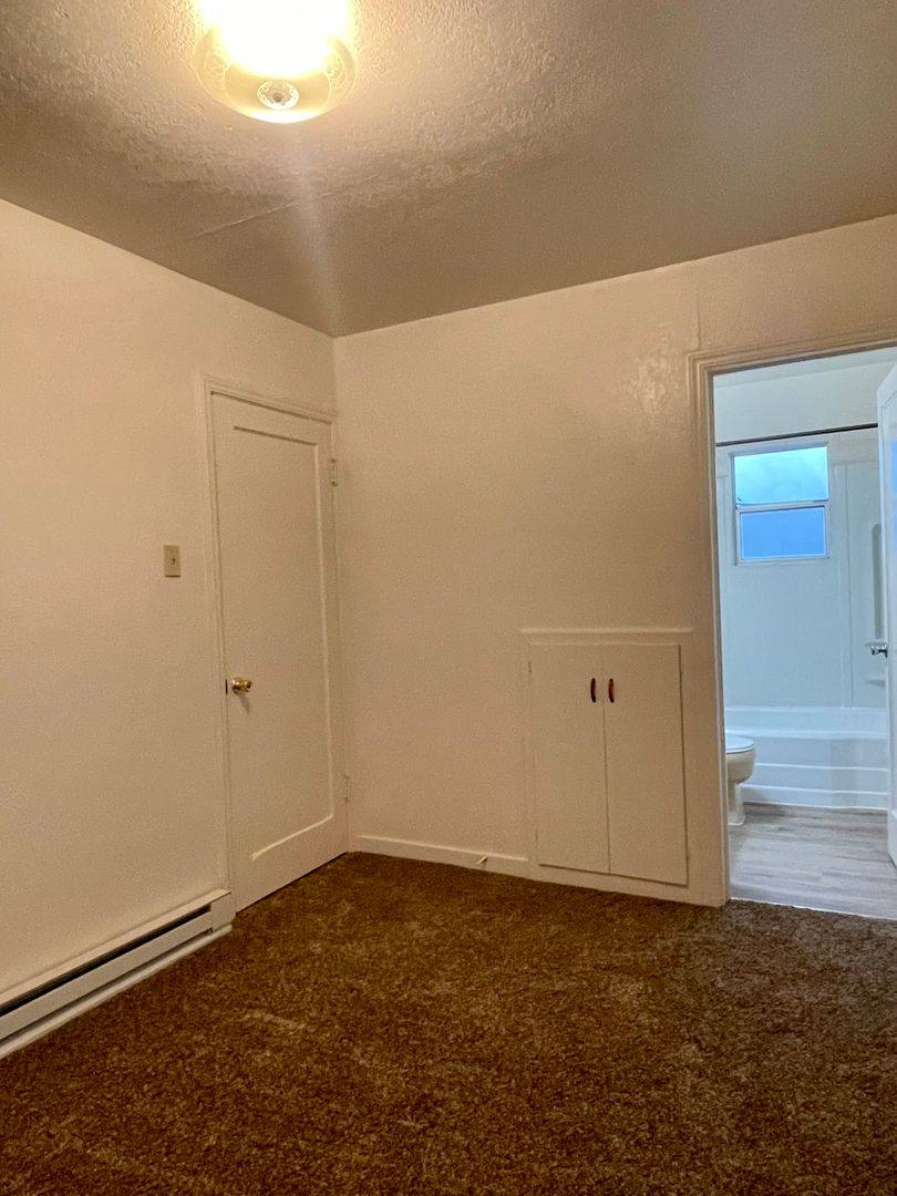 Apartment for rent at 1538 W St, Redding, CA 96001