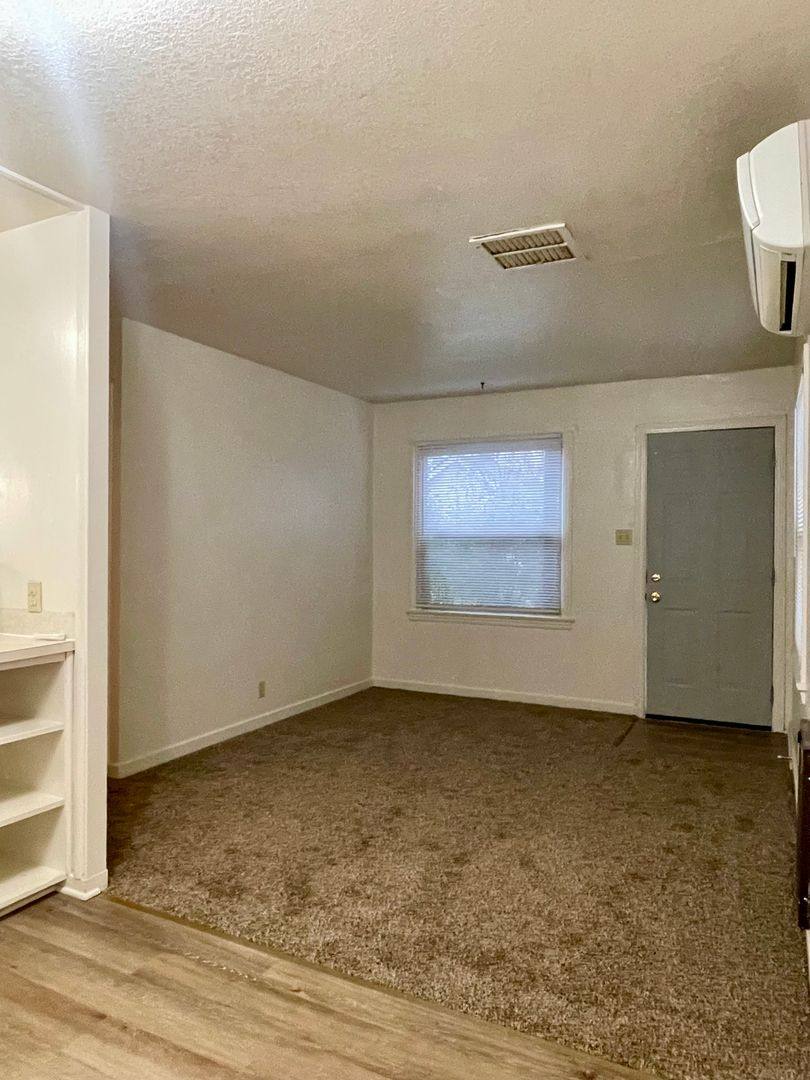 Apartment for rent at 1538 W St, Redding, CA 96001