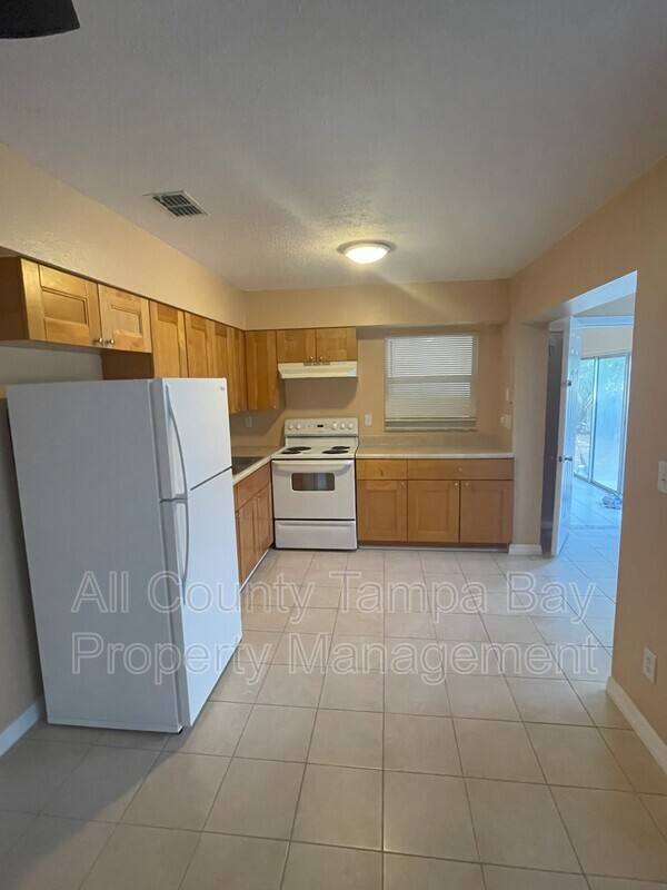 Apartment for rent at 5410 4th St N #B, Zephyrhills, FL 33542