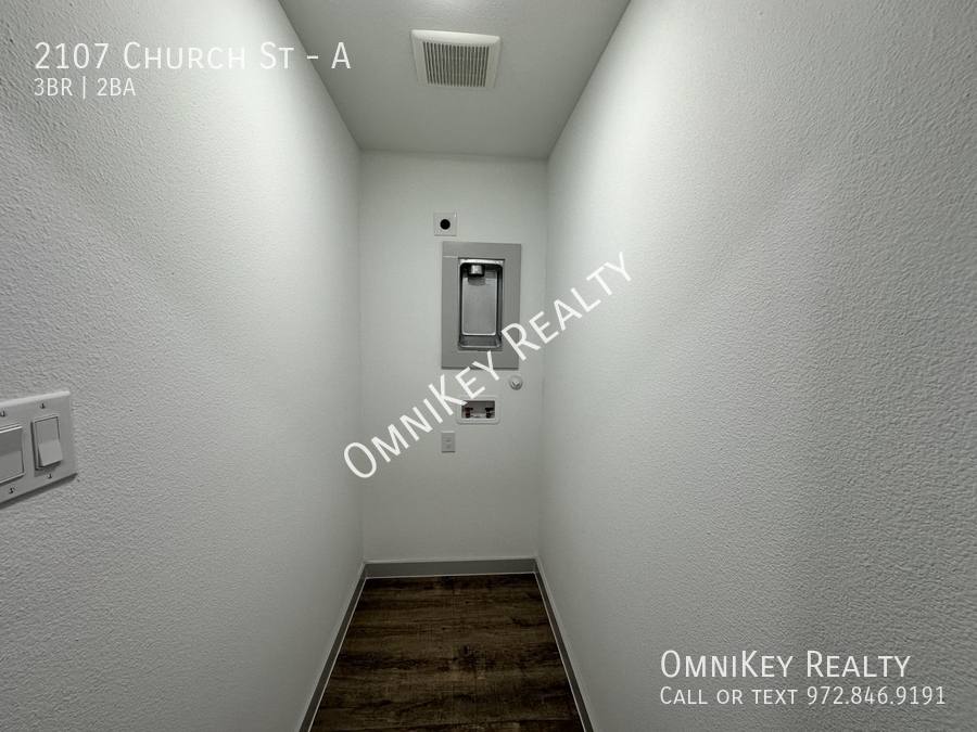 Apartment for rent at 2107 Church St, Greenville, TX 75401