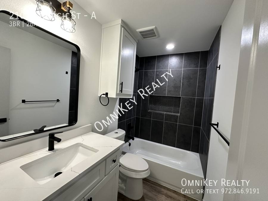 Apartment for rent at 2107 Church St, Greenville, TX 75401