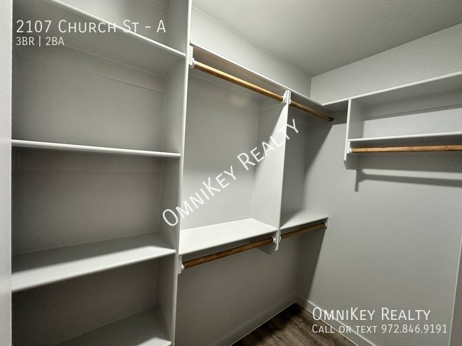 Apartment for rent at 2107 Church St, Greenville, TX 75401