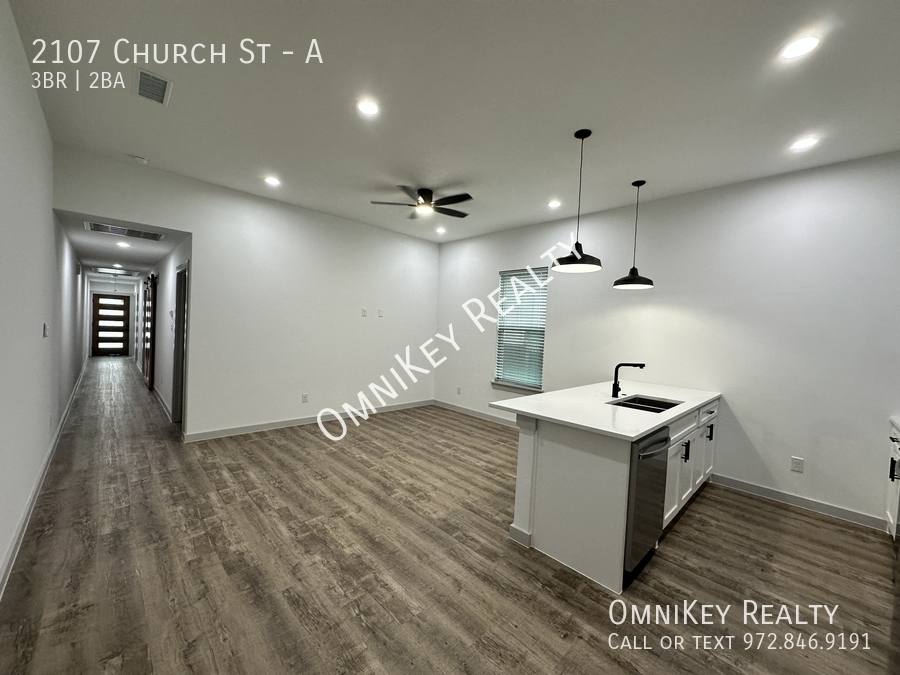 Apartment for rent at 2107 Church St, Greenville, TX 75401