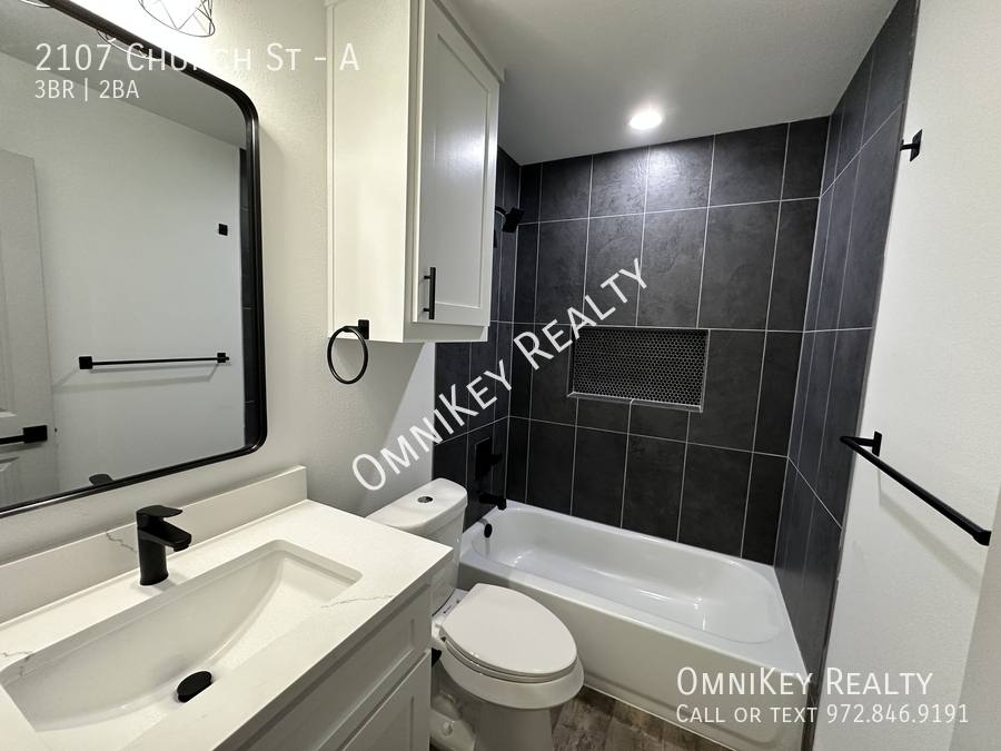 Apartment for rent at 2107 Church St, Greenville, TX 75401