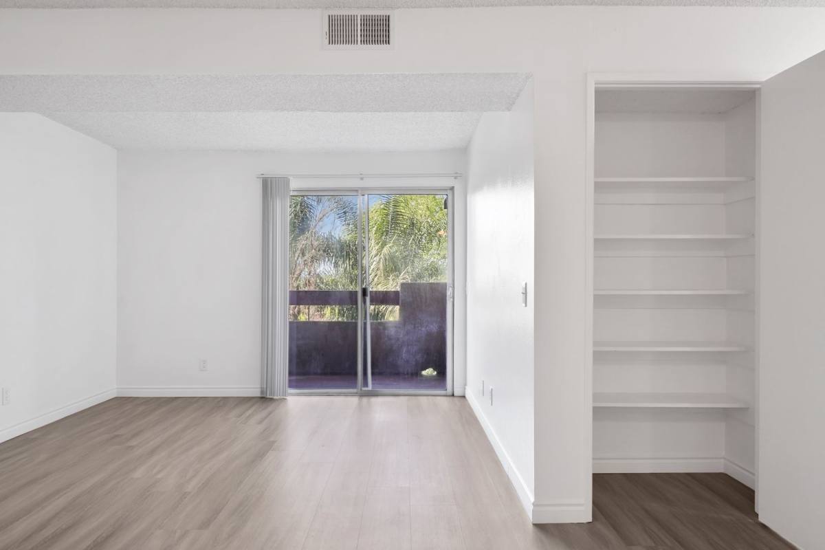 Apartment for rent at 13266 Foothill Blvd, Sylmar, CA 91342