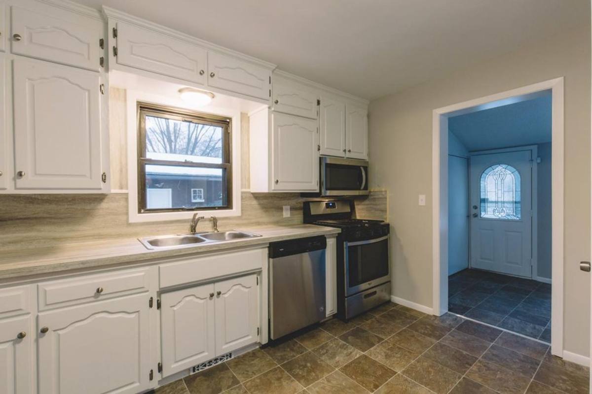 House for rent at 1991 Florence St, Saint Paul, MN 55110