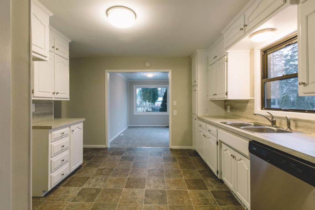 House for rent at 1991 Florence St, Saint Paul, MN 55110