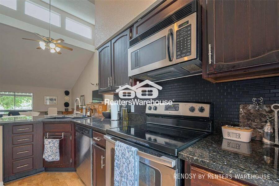 Condo for rent at 182 April Point Dr N, Montgomery, TX 77356
