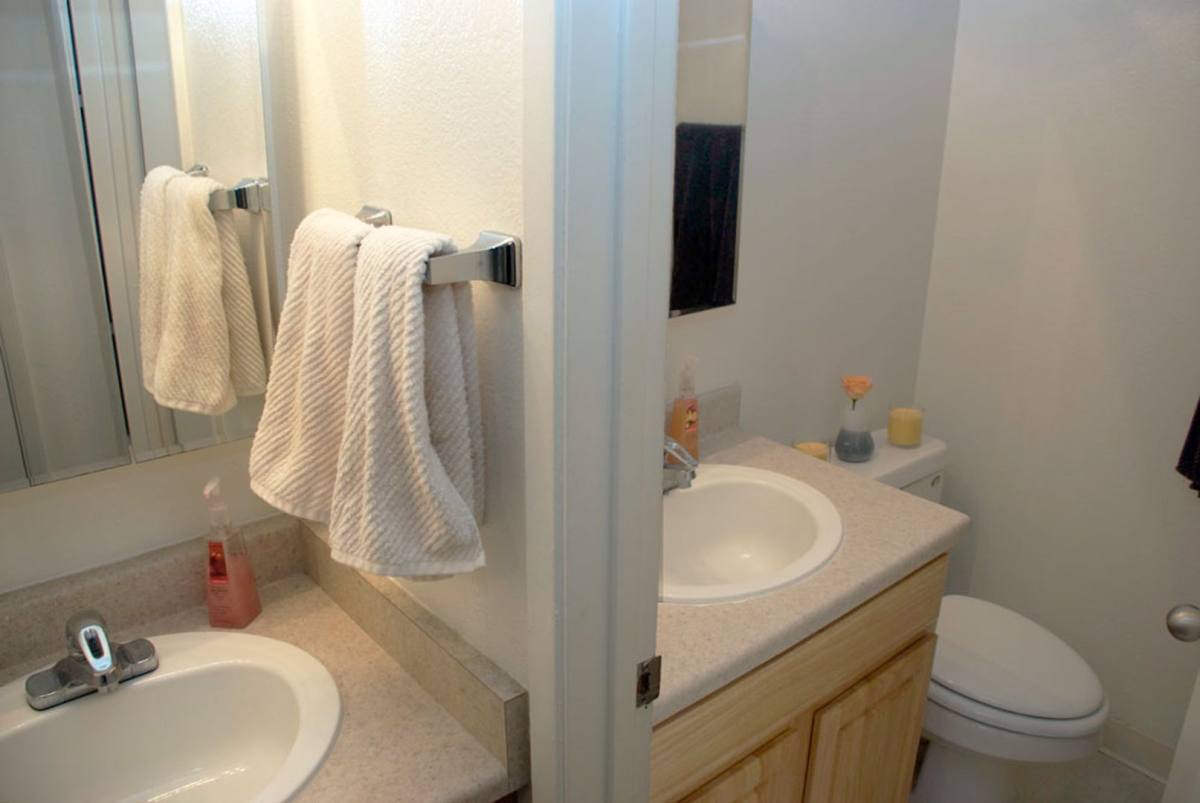 Apartment for rent at 1905 Anderson Rd, Davis, CA 95616