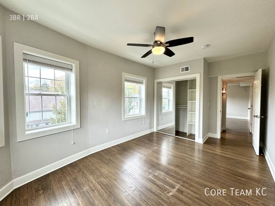 Apartment for rent at 920 Ward Parkway, Kansas City, MO 64111