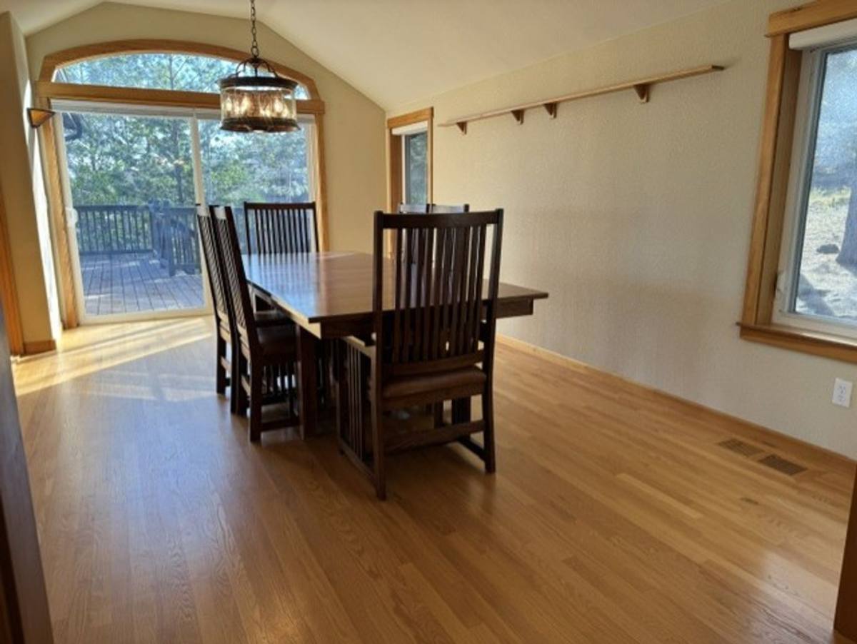House for rent at 1016 NW Foxwood, Bend, OR 97703