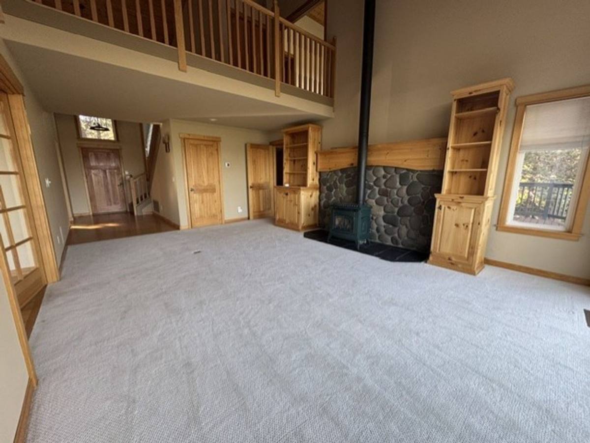 House for rent at 1016 NW Foxwood, Bend, OR 97703
