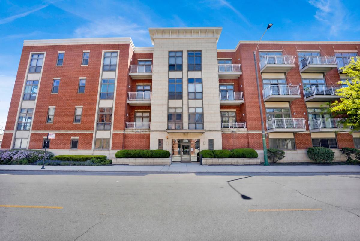 Apartment for rent at 3505 S Morgan St #201, Chicago, IL 60609