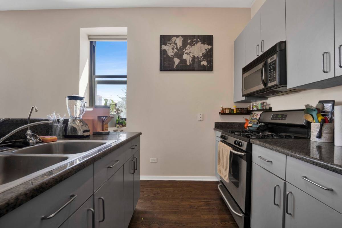 Apartment for rent at 3505 S Morgan St #201, Chicago, IL 60609