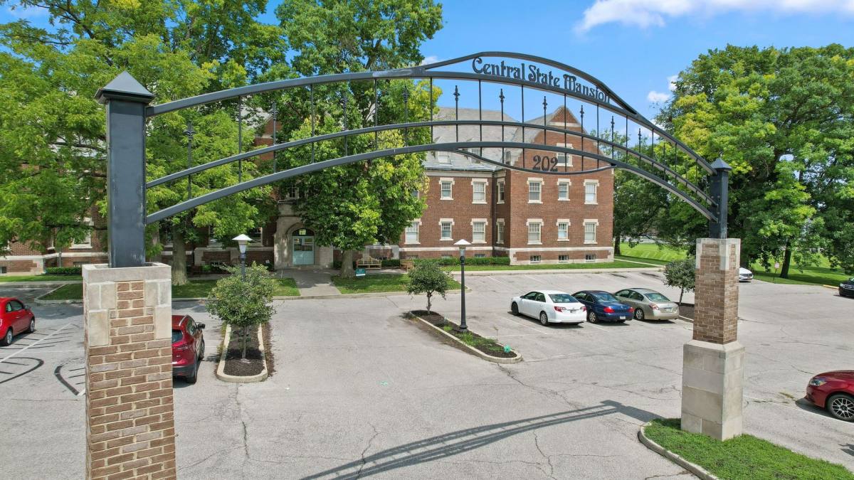 Apartment for rent at 202 Steeples Blvd #101, Indianapolis, IN 46222