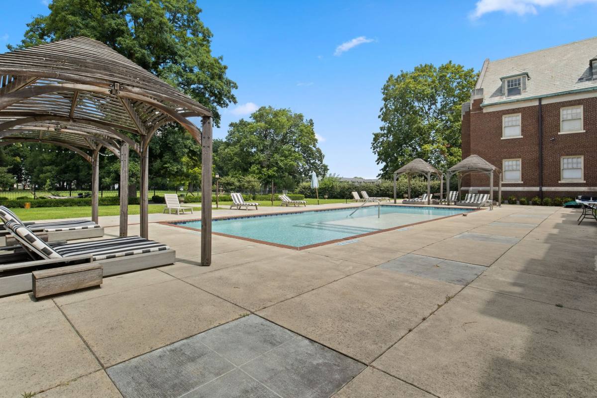 Apartment for rent at 202 Steeples Blvd #101, Indianapolis, IN 46222