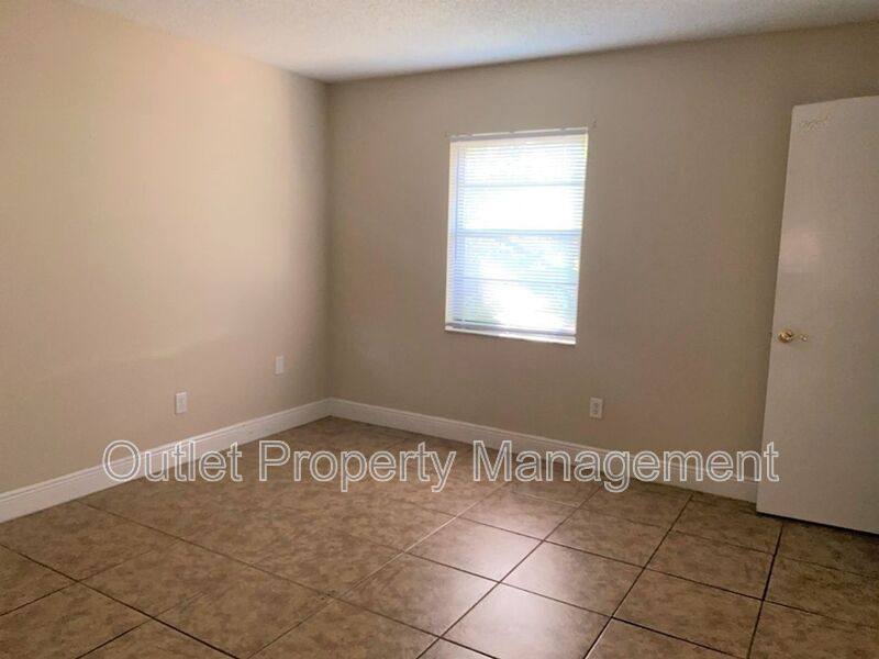 House for rent at 14122 Newcomb Ave, Orlando, FL 32826