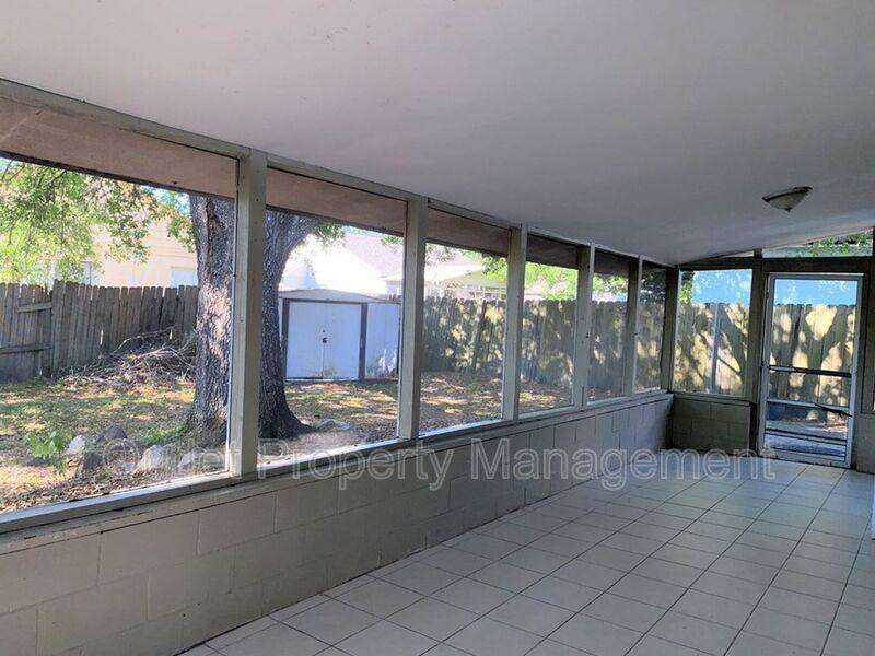 House for rent at 14122 Newcomb Ave, Orlando, FL 32826