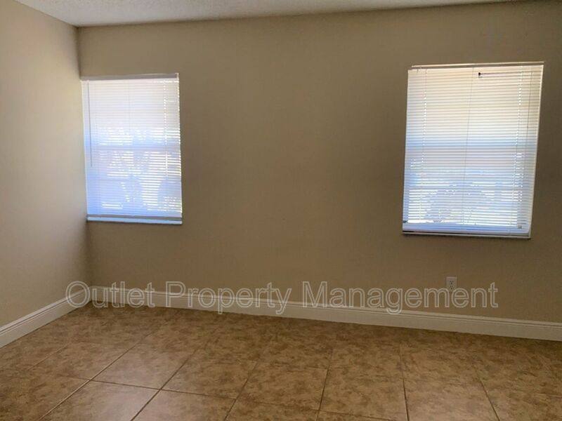 House for rent at 14122 Newcomb Ave, Orlando, FL 32826