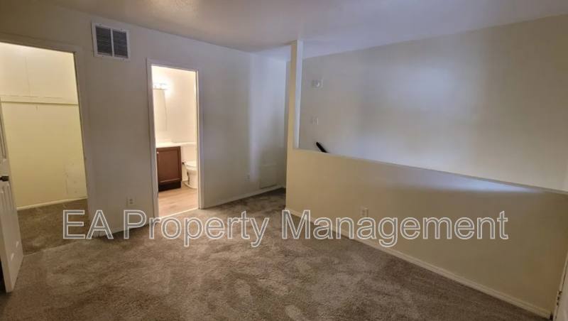 Apartment for rent at 332 Grove St SE #3, Albuquerque, NM 87108