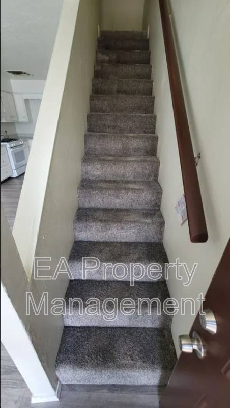 Apartment for rent at 332 Grove St SE #3, Albuquerque, NM 87108