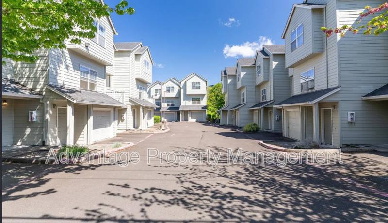 Townhouse for rent at 2839 SW Western Blvd #105, Corvallis, OR 97333