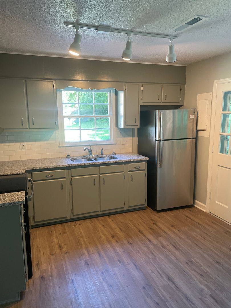 House for rent at 1009 Fenimore St, Winston Salem, NC 27103
