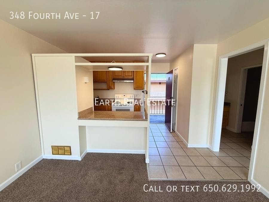 Apartment for rent at 348 Fourth Ave #17, Redwood City, CA 94063