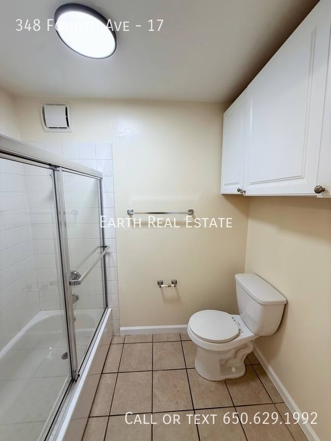Apartment for rent at 348 Fourth Ave #17, Redwood City, CA 94063