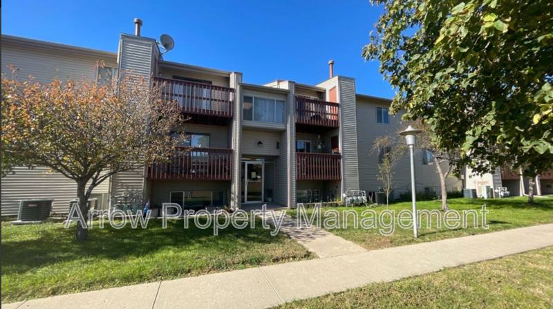 Apartment for rent at 1300 E H St #34, McCook, NE 69001