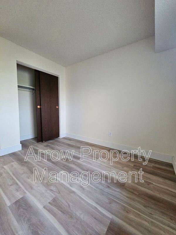 Apartment for rent at 1300 E H St #34, McCook, NE 69001