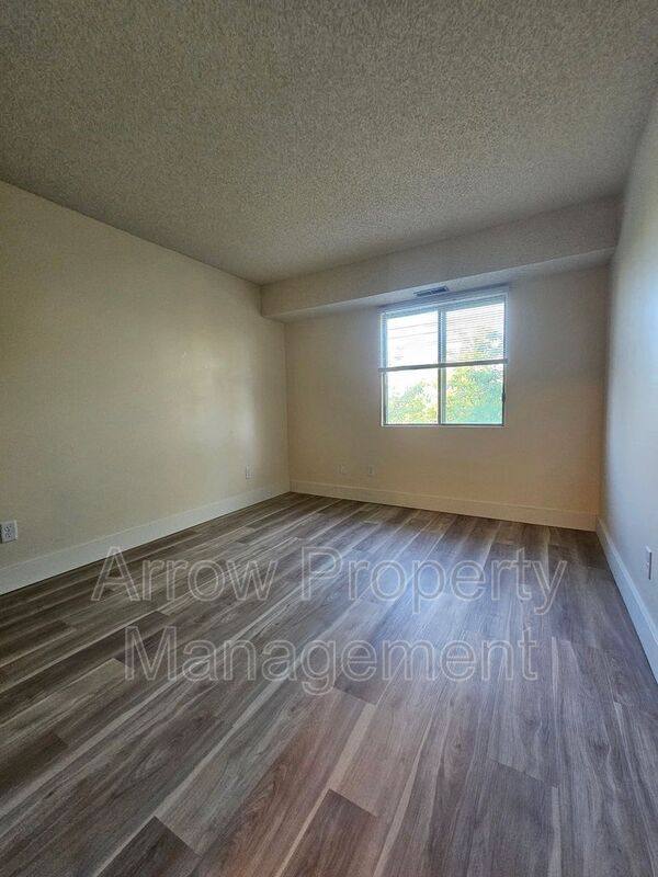 Apartment for rent at 1300 E H St #34, McCook, NE 69001