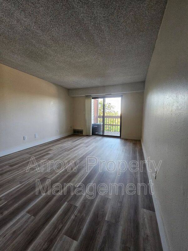 Apartment for rent at 1300 E H St #34, McCook, NE 69001