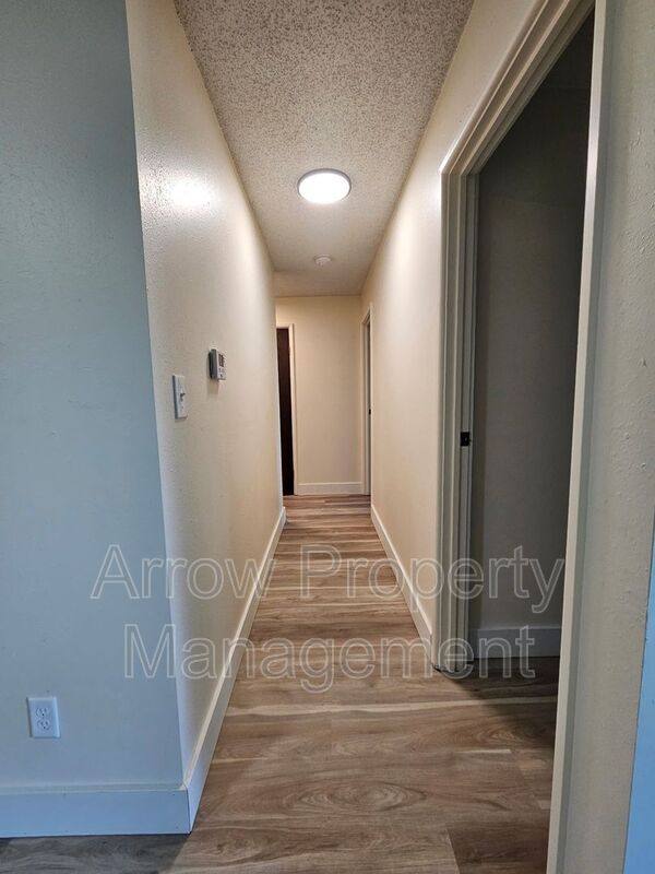 Apartment for rent at 1300 E H St #34, McCook, NE 69001