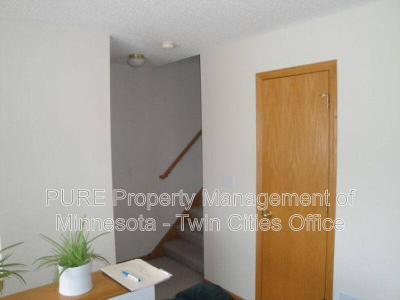 Townhouse for rent at 4985 Grenwich Ave N, Saint Paul, MN 55128