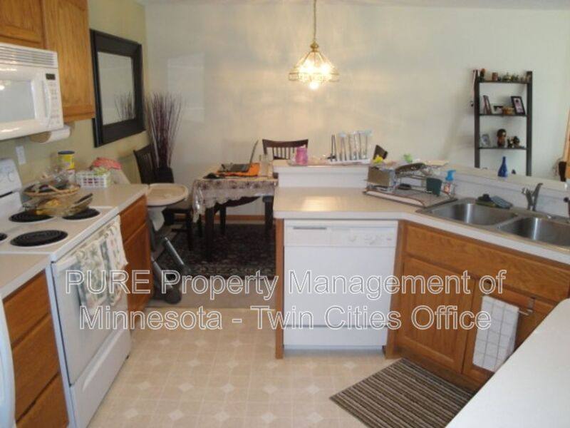 Townhouse for rent at 4985 Grenwich Ave N, Saint Paul, MN 55128