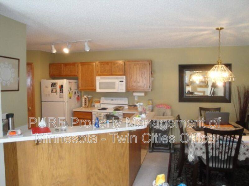 Townhouse for rent at 4985 Grenwich Ave N, Saint Paul, MN 55128