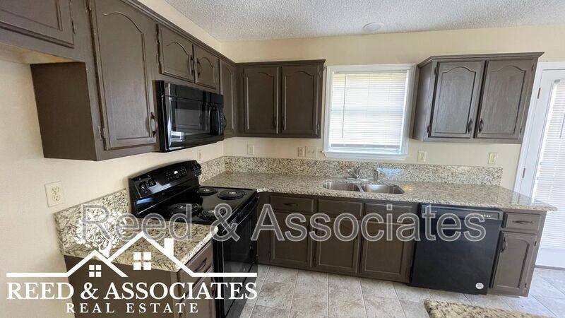 House for rent at 5632 Pecan Trace Dr, Memphis, TN 38135