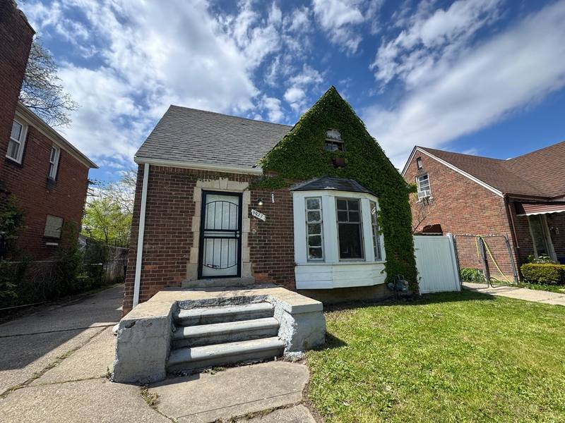 House for rent at 9927 Beaconsfield St, Detroit, MI 48224