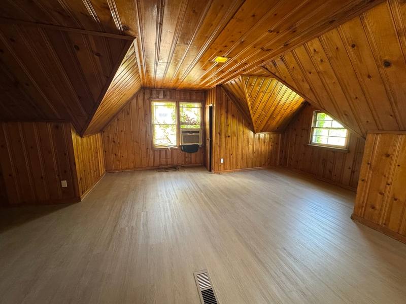 House for rent at 9927 Beaconsfield St, Detroit, MI 48224