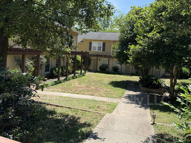 Apartment for rent at 1215 Pinecrest Ave #7, Charlotte, NC 28205