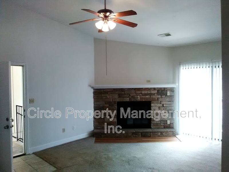 Apartment for rent at 2021 Highridge Dr SW #16D, Huntsville, AL 35802