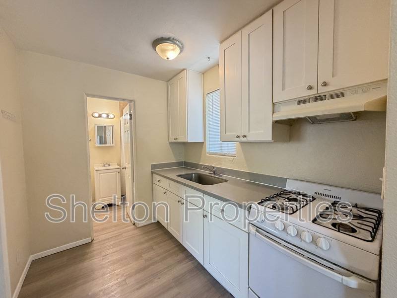 Apartment for rent at 1713 N 31st Place #1, Phoenix, AZ 85008
