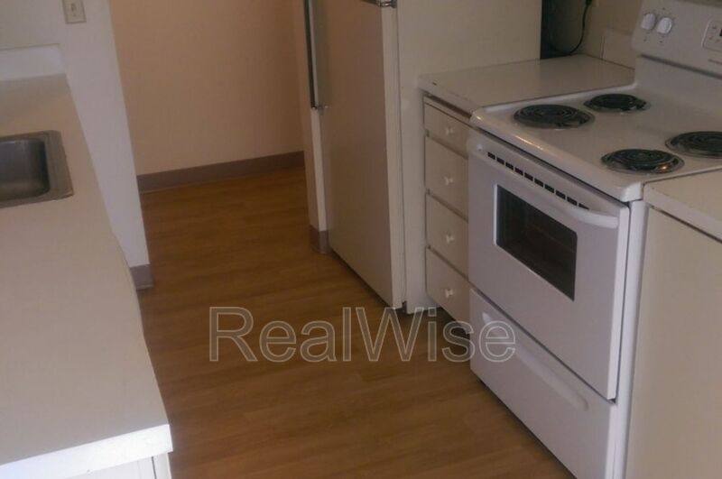 Apartment for rent at 17838 NE Multnomah Dr #16, Portland, OR 97230