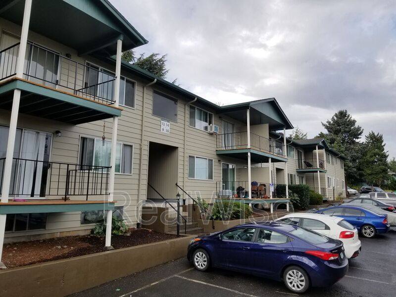 Apartment for rent at 17838 NE Multnomah Dr #16, Portland, OR 97230
