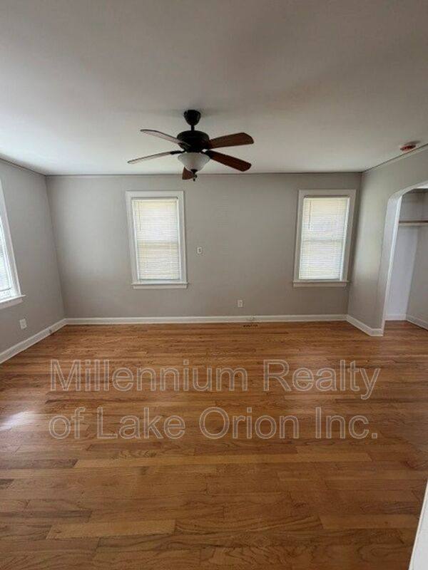 House for rent at 27 Sylvan Court, Pontiac, MI 48341