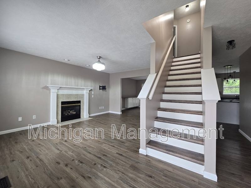 House for rent at 684 Glenlivet St, Howell, MI 48843
