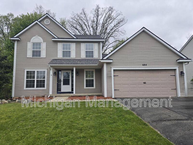 House for rent at 684 Glenlivet St, Howell, MI 48843